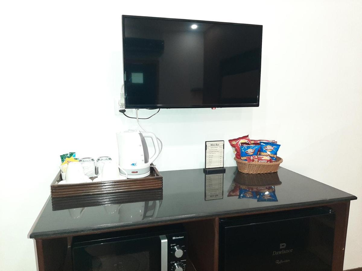Lawrence View Hotel, Lahore Ngoại thất bức ảnh